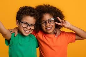 You are currently viewing TIPS FOR ENCOURAGING CHILDREN TO WEAR THEIR PRESCRIPTION  GLASSES REGULARLY
